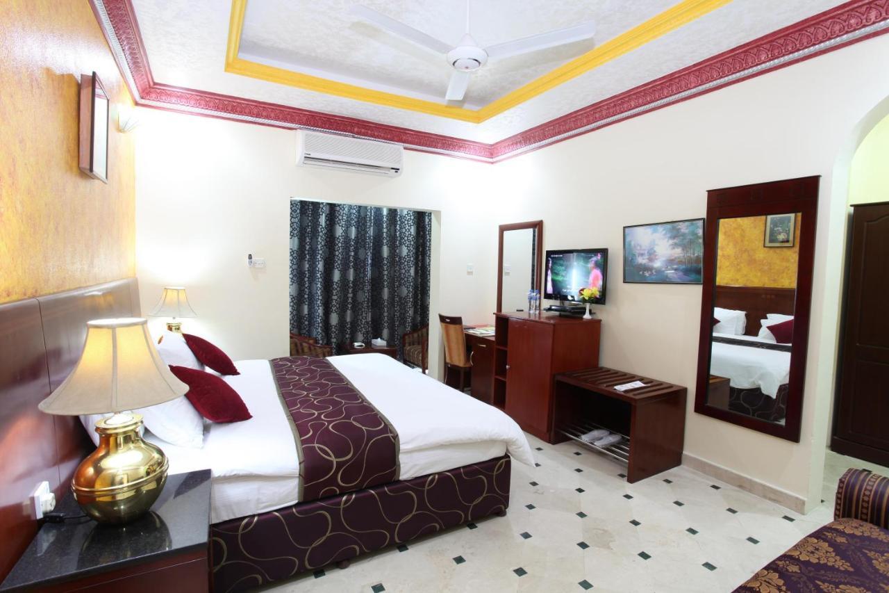 Al Bahjah Hotel Szíb Kültér fotó