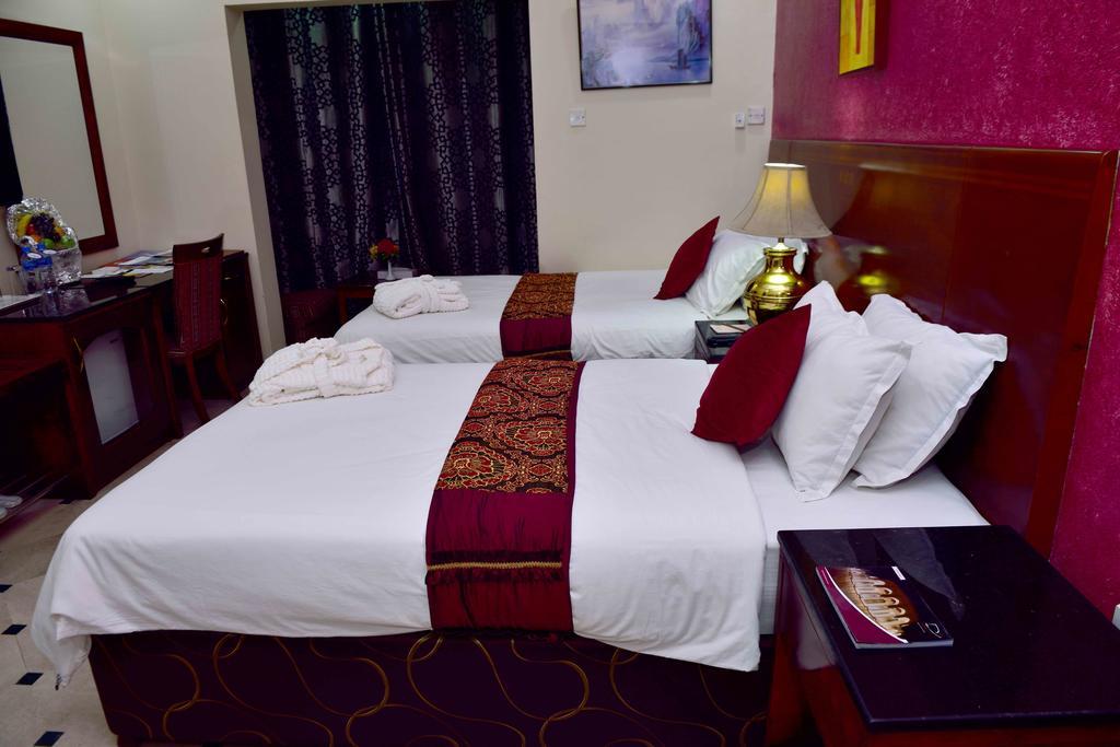 Al Bahjah Hotel Szíb Kültér fotó