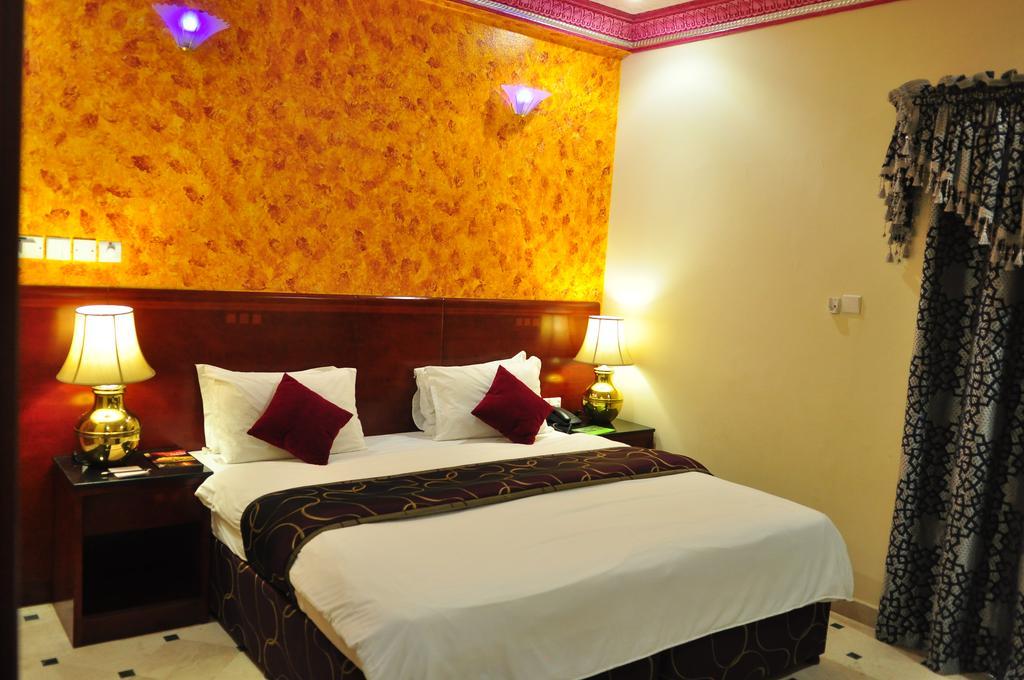 Al Bahjah Hotel Szíb Kültér fotó