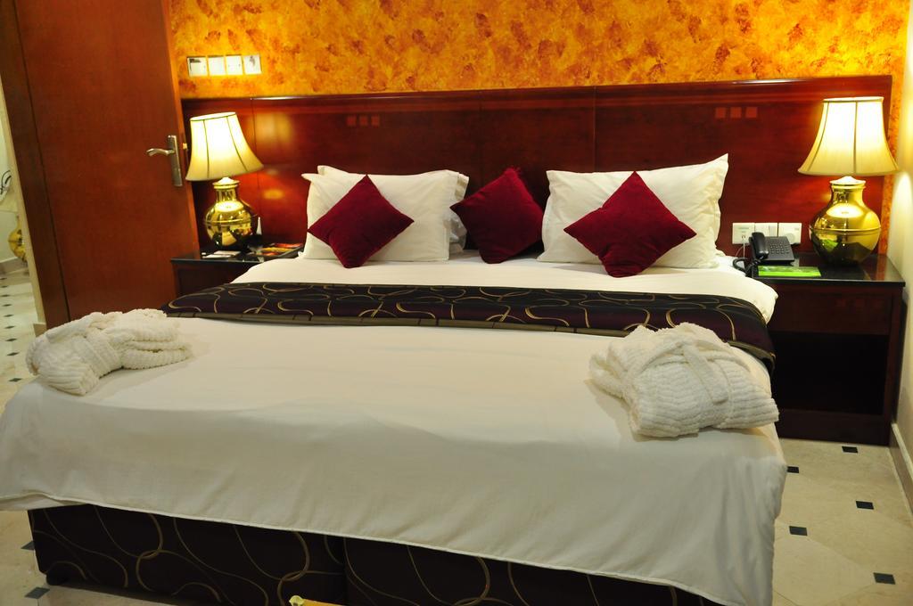 Al Bahjah Hotel Szíb Kültér fotó