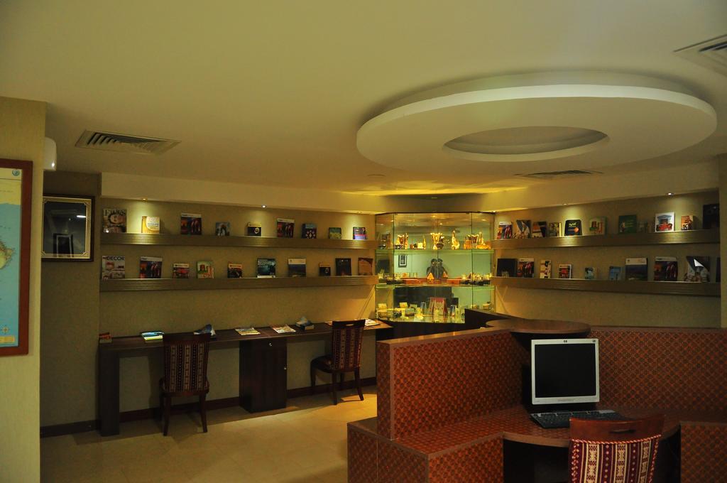 Al Bahjah Hotel Szíb Kültér fotó