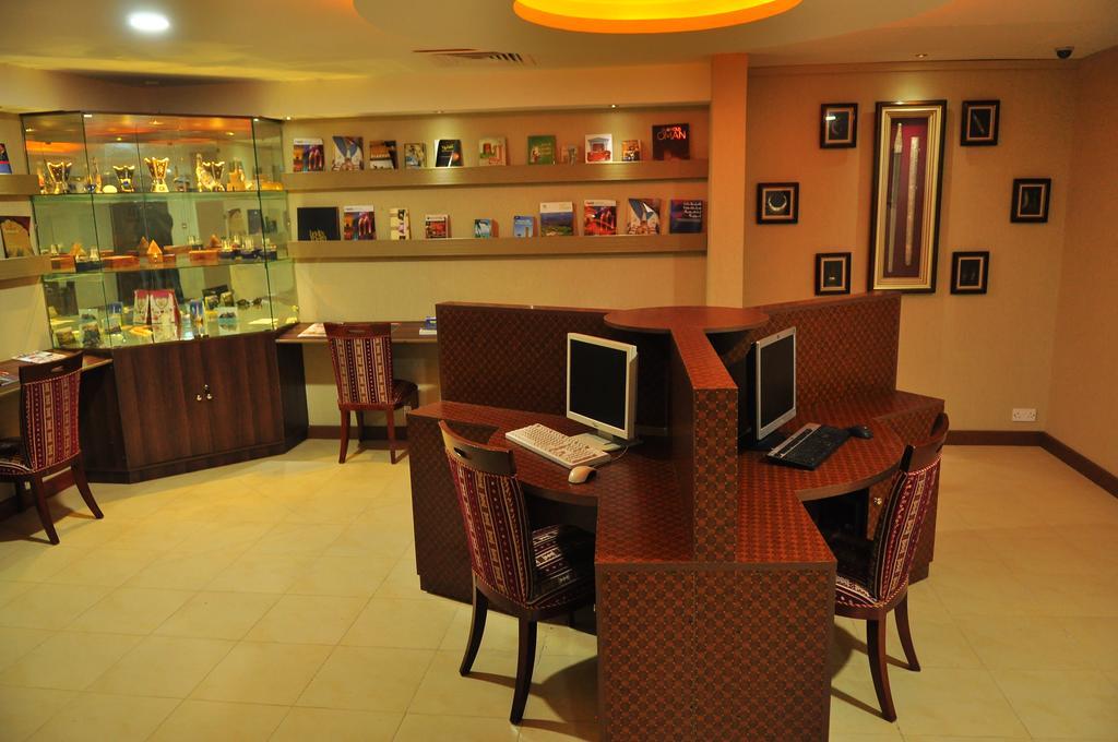 Al Bahjah Hotel Szíb Kültér fotó