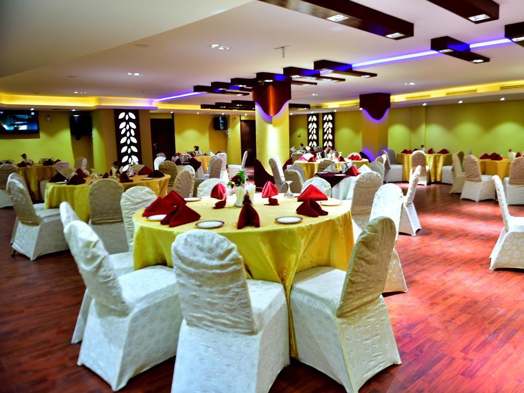 Al Bahjah Hotel Szíb Kültér fotó