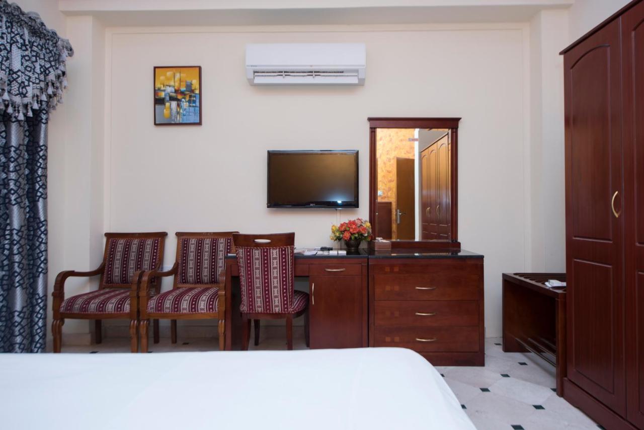 Al Bahjah Hotel Szíb Kültér fotó